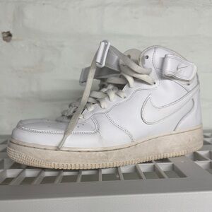 Nike All White Air Force 1 Mid